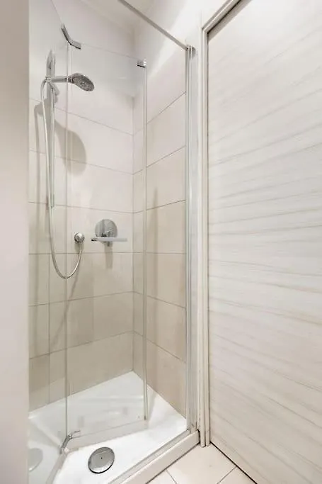 All'Ombra Delle Due Torri Family Apartment Bologna