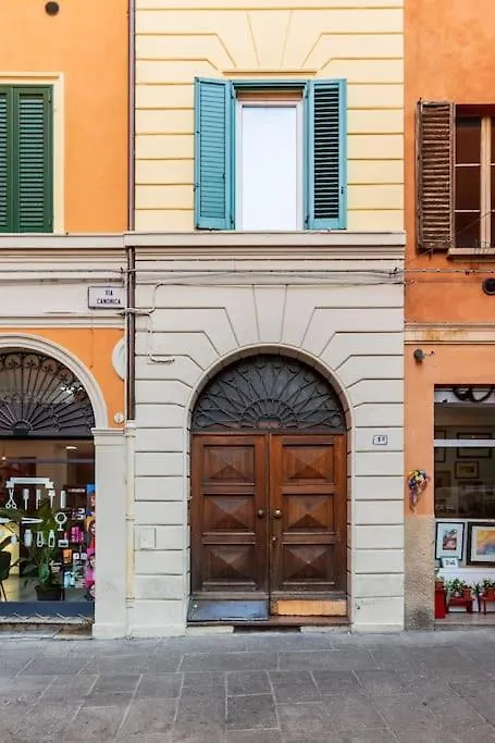 All'Ombra Delle Due Torri Family Apartment Bologna